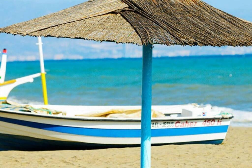 Calmahouse Carihuela Apartman Torremolinos Kültér fotó